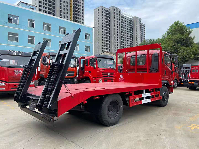 國六東風(fēng)D1單橋平板運(yùn)輸車