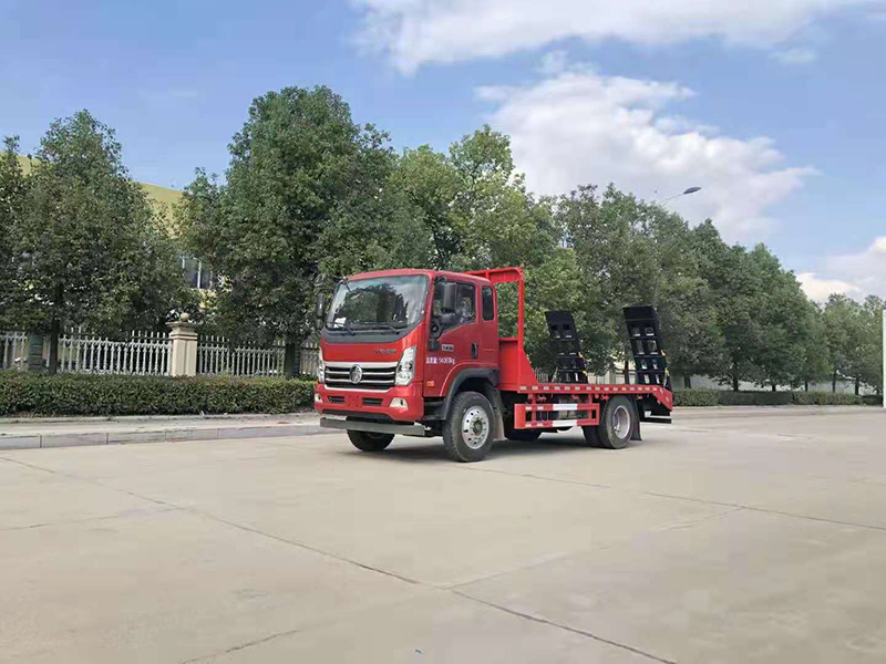 國(guó)六重汽王牌單橋黃牌平板運(yùn)輸車(chē)
