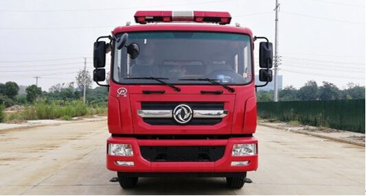 東風(fēng)多利卡D9水罐消防車(chē)