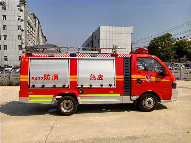 東風(fēng)途逸細水霧消防車
